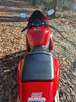 Honda cbr 600rr - 7