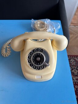 Starozitne telefony Tesla T58 - 7