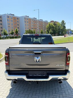 Dodge RAM 1500 Laramie—5.7 V8 HEMI—2020–KŮŽE—95.000km - 7