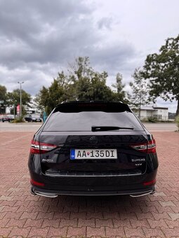 Predám Škoda Superb 3 Combi 2.0TDi 4x4 L&K - 7