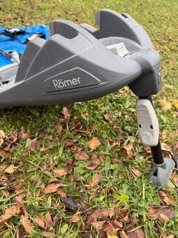 Vajicko Römer 0-13 kg + zakladňa Isofix - 7