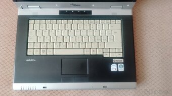 Amilo pro v3505 na nahradne diely - 7