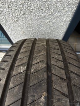 BRIDGESTONE Alenza 245/50 R19 - 7