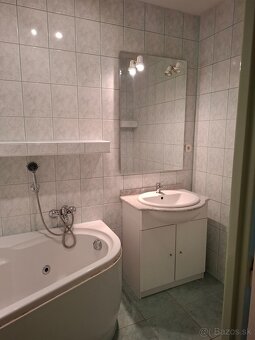 Hlohovec 3-izb byt Podzámska - 7