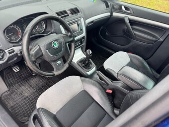 Škoda Octavia Combi 2.0 TDI CR RS - 7