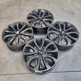 Nissan disky 5x114,3 R17 7J ET47 - 7