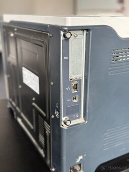 HP Color LaserJet CP3525n - 7
