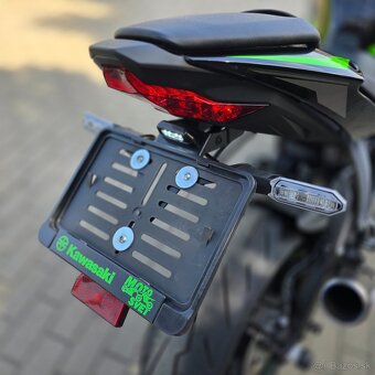 Kawasaki ZX6R čierna 2025 - 3300 km - SC Project výfuk - 7