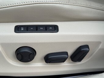 Škoda Superb Combi 2.0 TDI Laurin & Klement 4x4 DSG - 7