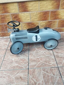 Detské autíčko retro plechové podobne ako moskvič - 7