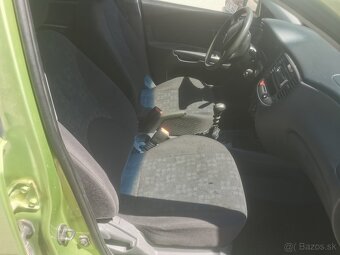 Kia rio 1.4i 173000km, rok vyroby 2007 - 7