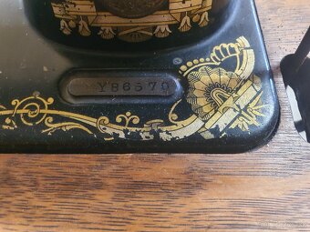 Predám šijací stroj Singer - 7