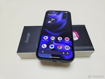 Google Pixel 9a 8 GB/128 GB Obsidian - 7