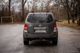 Nissan Pathfinder 2.5 dCi – 128 kW - 7