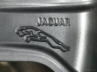 Jaguar F-Pace - originál 21" alu + letné pneu DOT 23 - 7