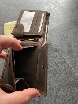 Pánska kožená peňaženka s traktorom. - 7