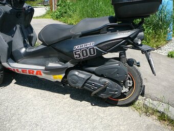 Gilera Fuoco 500 – výkonný trojkolesový skúter - 7