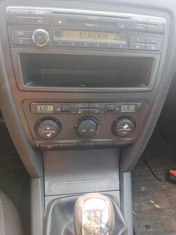Škoda Octavia 2 1.9tdi - 7