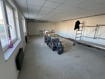 Skladové priestory s kanceláriou a veľkým pozemkom Veľký... - 7