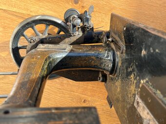 Starožitne šijacie stroje - 7