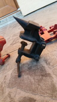 Kovacsky zverak a nakova. - 7