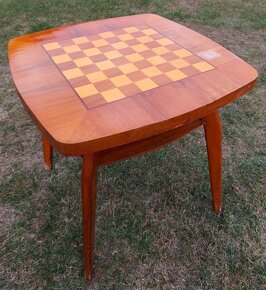 Šachový stôl so stoličkami - 7