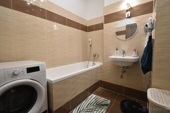 Slovenský Grob: 1 izbový byt s parkovacím státim - 7