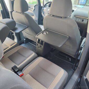 Volkswagen Touran 2.0TDI -Cross - 7
