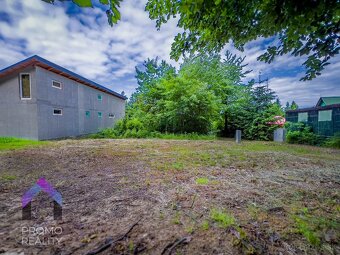 Krásny pozemok len minútu od Domaše - 7