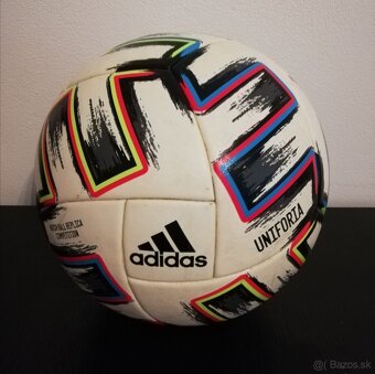Predam futbalove lopty Adidas OMB / Pro - 7
