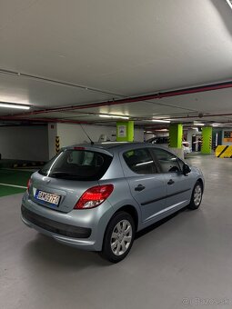 85600km. PEUGEOT 207 1.4 54kw kúp. v SR 1/2011 - 7