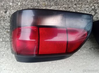 Predám zadné svetlá RENAULT CLIO 1 - 7