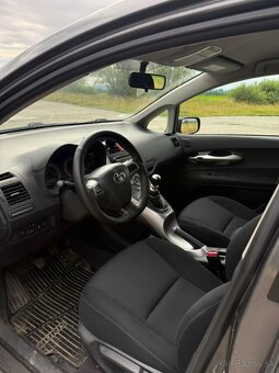 Toyota Auris 1.4 D-4D 5D L 66kw - 7