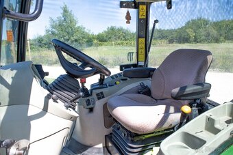 John Deere 3045R - 7