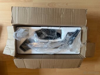 držiaky na LCD monitory - 2 ks - 7