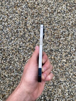 Apple iPhone 13 Pro 128GB Spacegrau TOP - 7