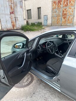 Opel Astra 2013 - 7