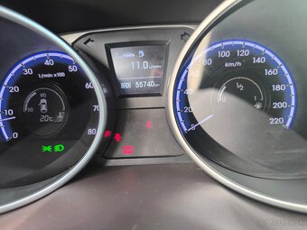 Hyundai ix35 SUV 4x4 - 7