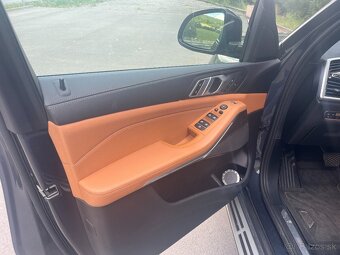 BMW X5, model 2021, 3.0d 210kw, 1. majiteľ - 7