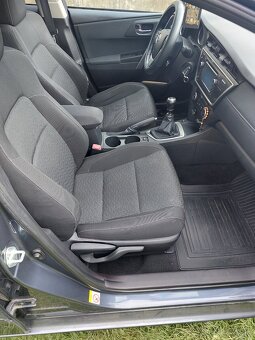 Toyota Auris 1.6 Valvematic Benzín - Plyn - 7