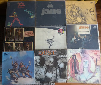 200 LP + 100 orig CD. - 7