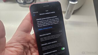 Apple iPhone SE 2020 product RED 64GB - 7