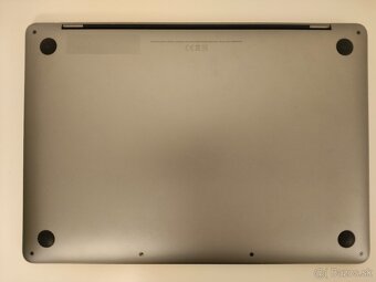 MacBook Pro 13" 2020 | i5 • 8GB • 256GB - 7