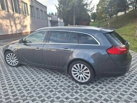 Opel insignia country tourer 2.2cdti 118 kw - 7