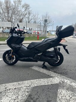 Honda ADV350 - 7