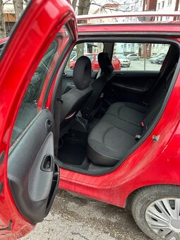 Peugeot 206SW. 1,4L Benzin - 7