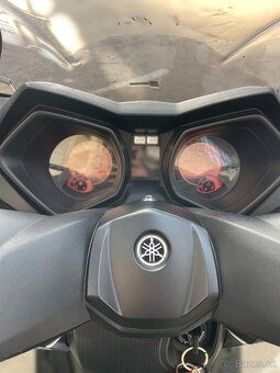 Yamaha xmax 125 2016 - 7