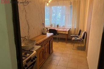 Priestranný dvojizbový byt s balkónom vo výbornej lokalite - 7