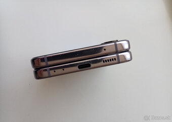 Samsung Galaxy Z Flip 4 - 7