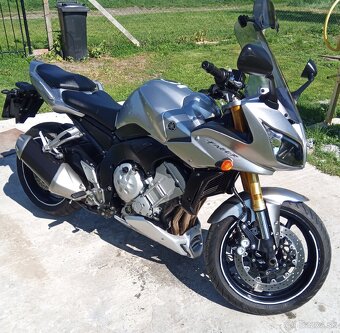 Yamaha FZ1 - 7